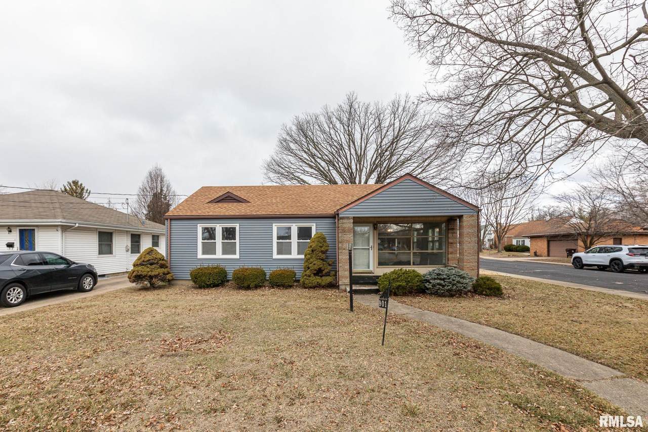 901 Forrest Hill Avenue - Photo 1