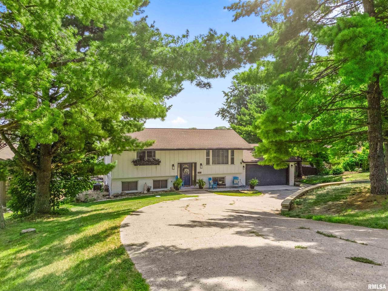 12 Hillside Court - Photo 1