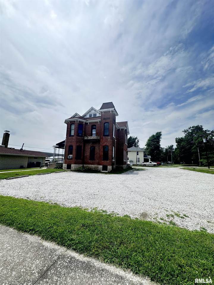 https://bt-photos.global.ssl.fastly.net/peoria/1280_boomver_2_PA1265957-1.jpg