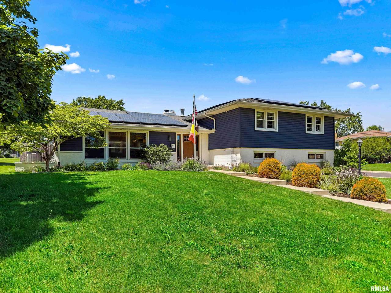 607 Westgate Road - Photo 1