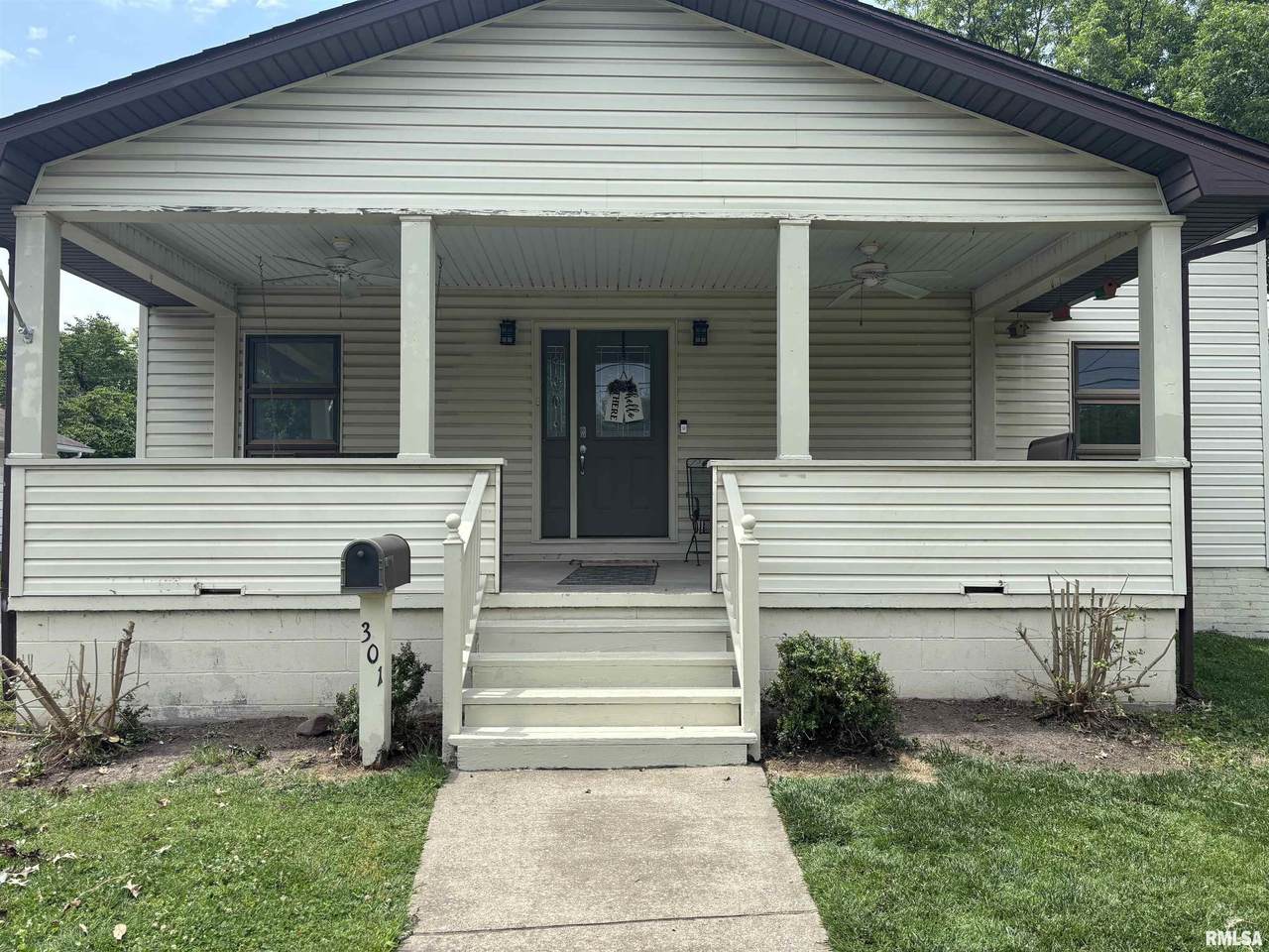 301 Victor Street - Photo 1