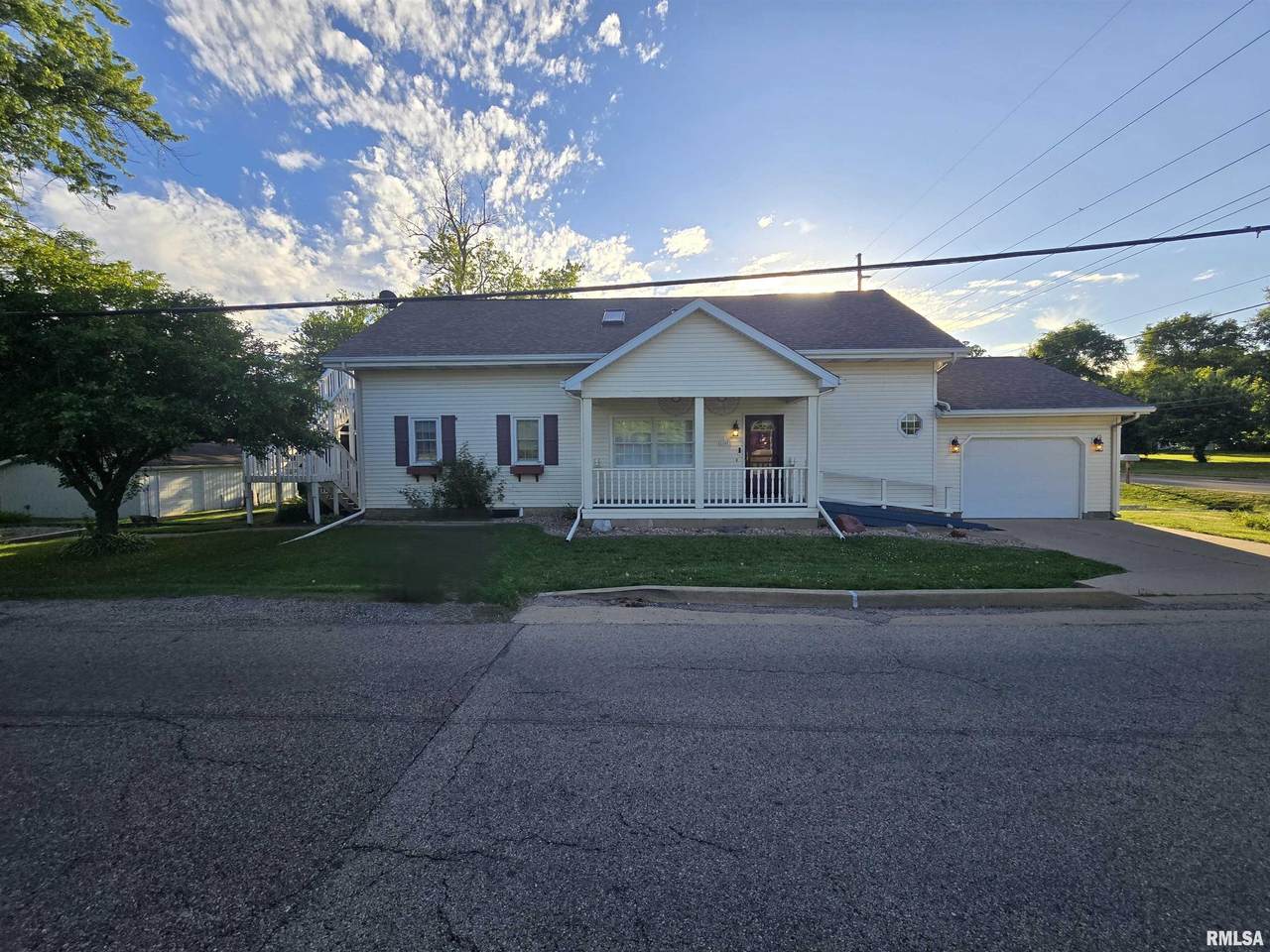 108 School Street - Photo 1