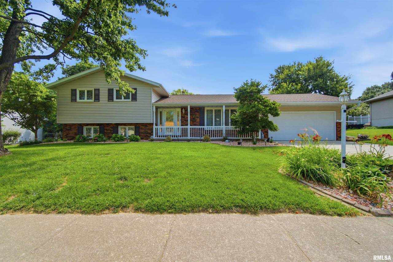 208 Barbara Parkway - Photo 1