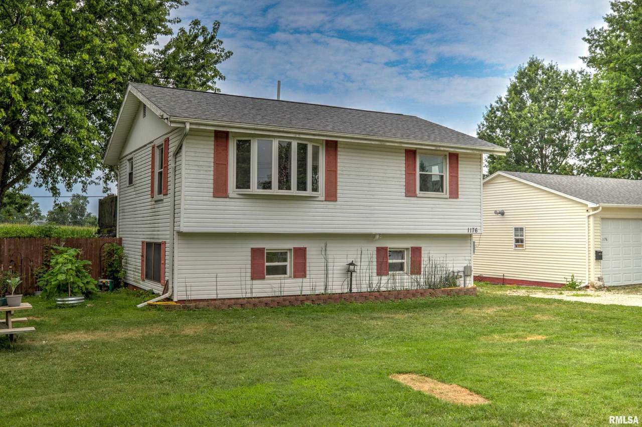 1176 Elm Street - Photo 1