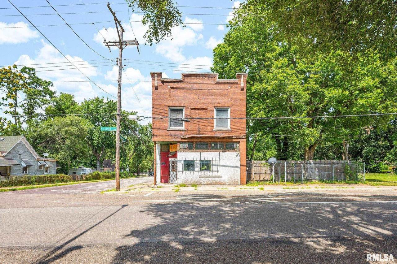 2305 Lincoln Avenue - Photo 1