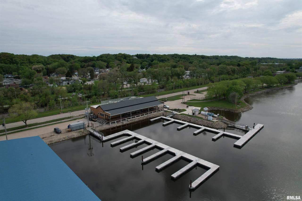 4913 River Drive - Photo 1