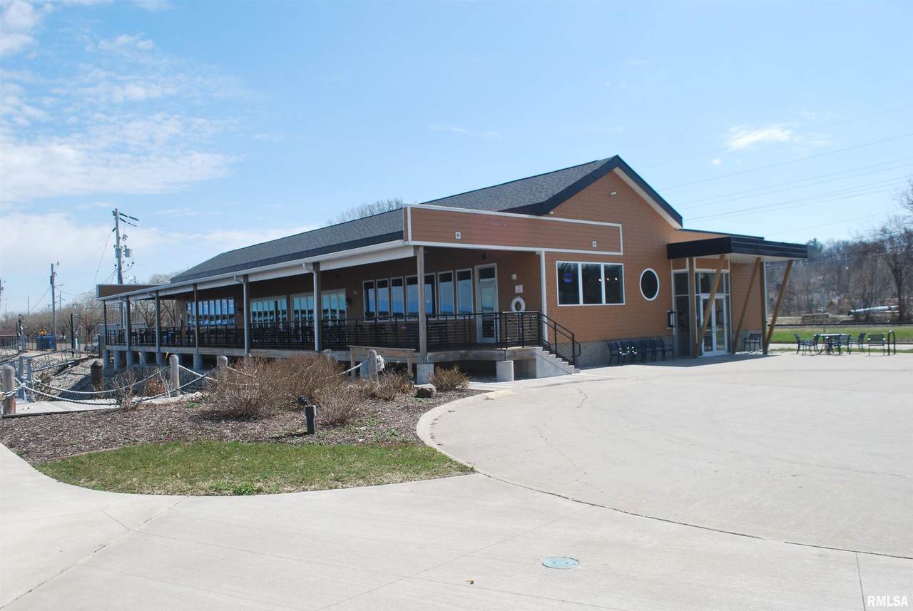 4801 River Drive - Photo 1