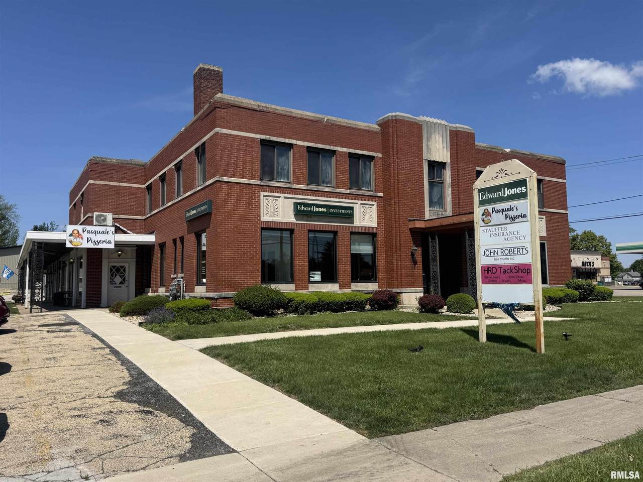 401 Tenney Street - Photo 1