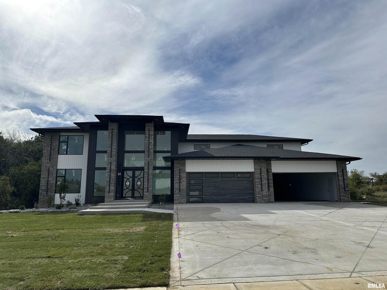 24029 185TH Street - Photo 1