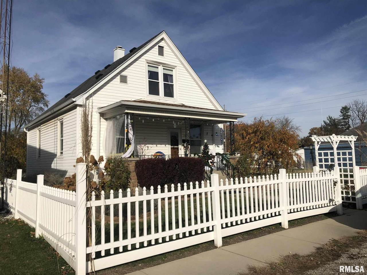 1707 Keys Avenue - Photo 1