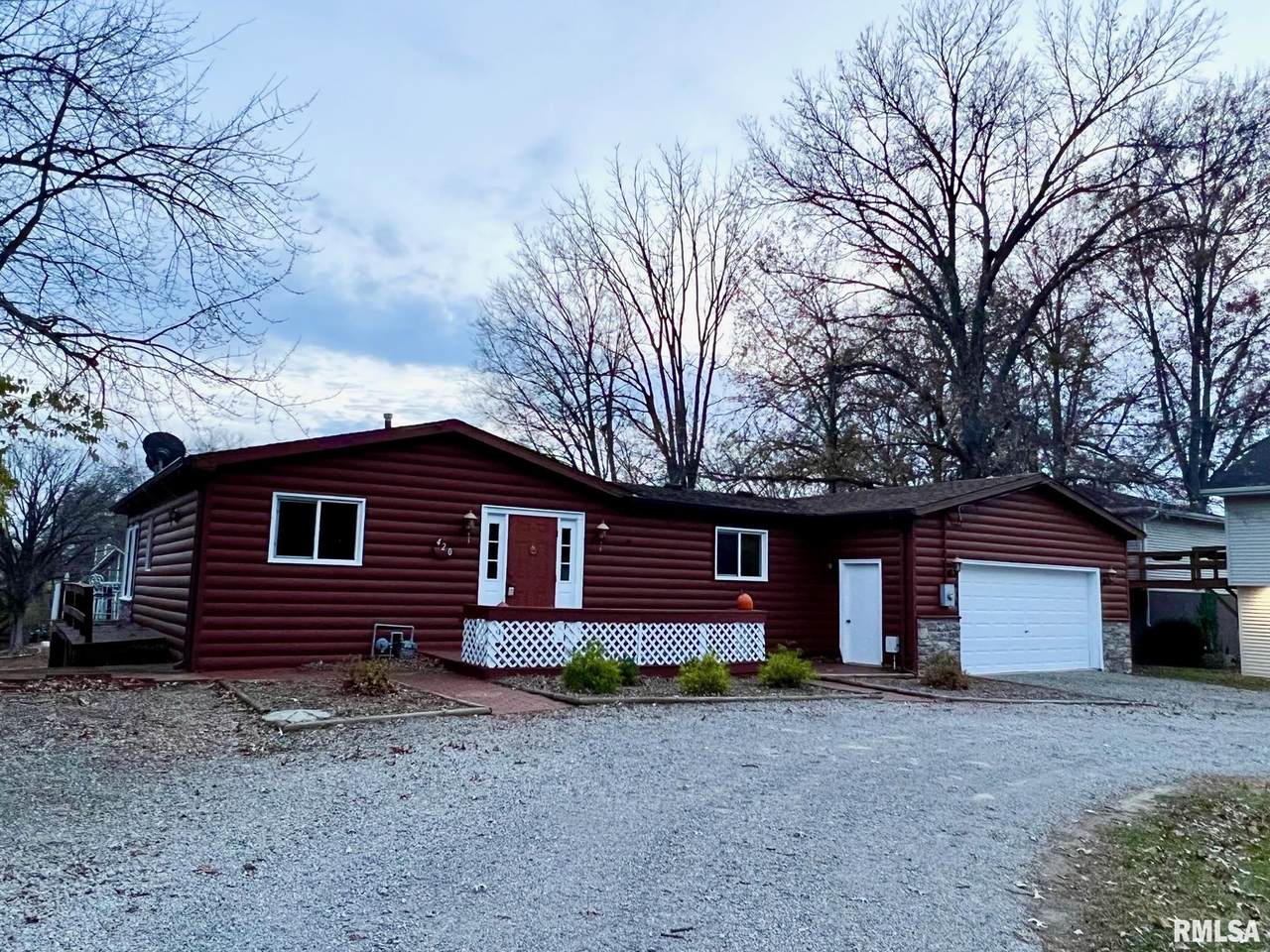 420 Hemlock Drive - Photo 1