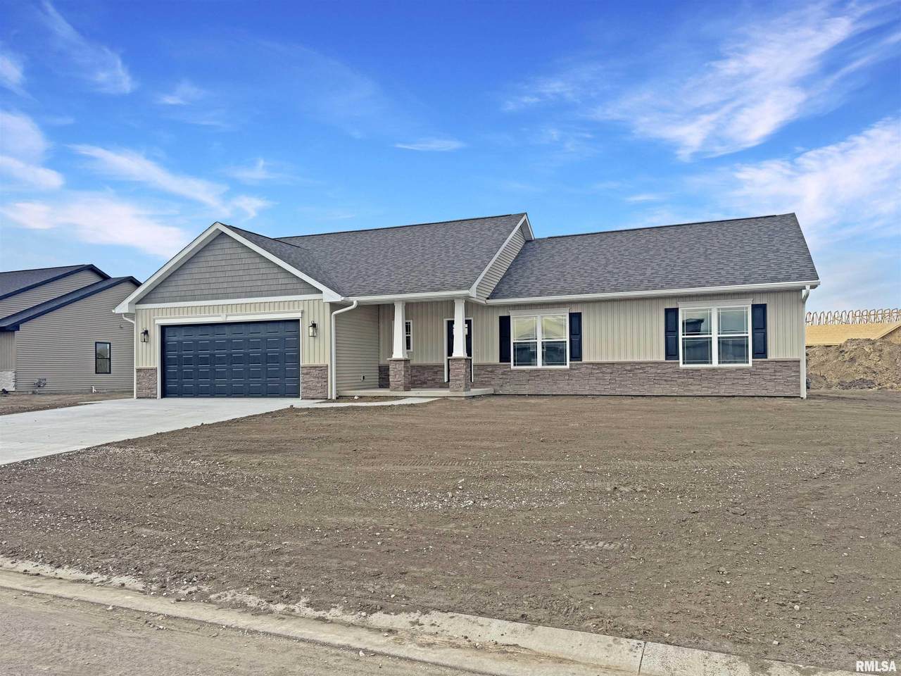 615 Neylon Street - Photo 1