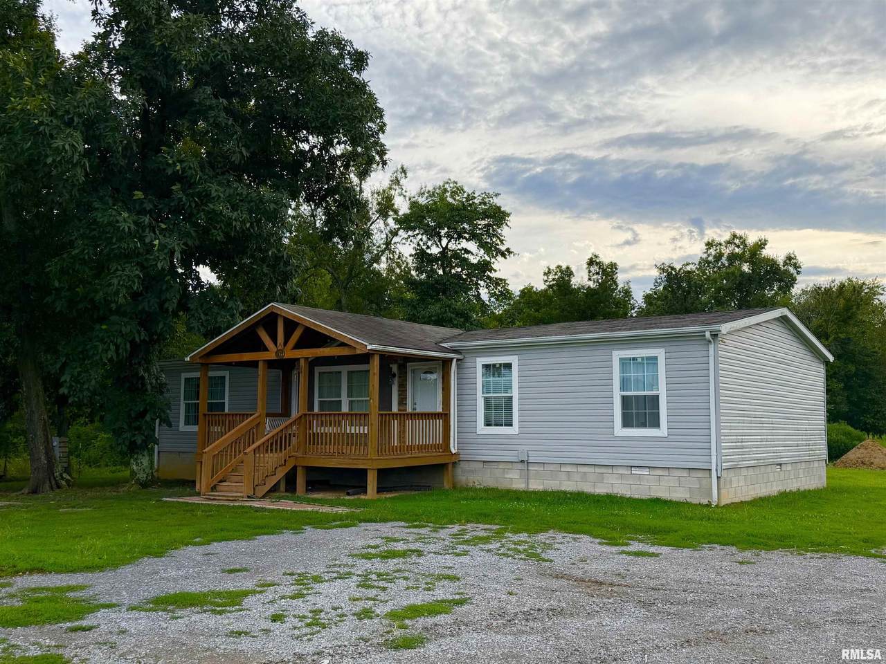 18057 Dwina Road - Photo 1