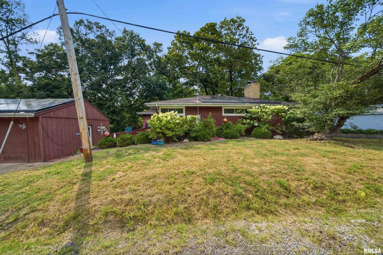 727 Oakwood Road - Photo 1