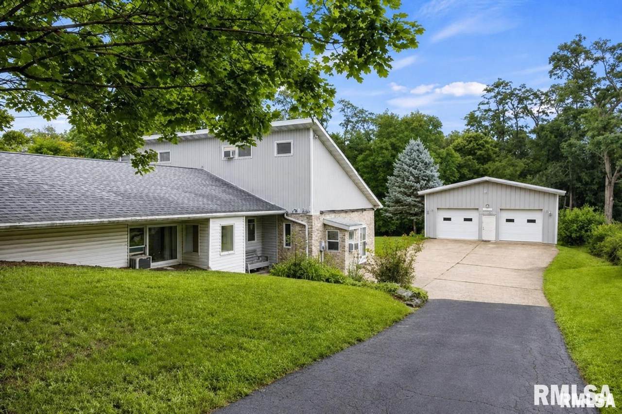 1500 Park Avenue - Photo 1
