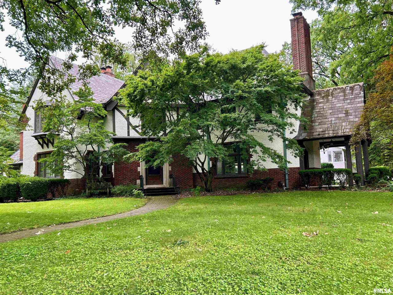 1616 Leland Avenue - Photo 1
