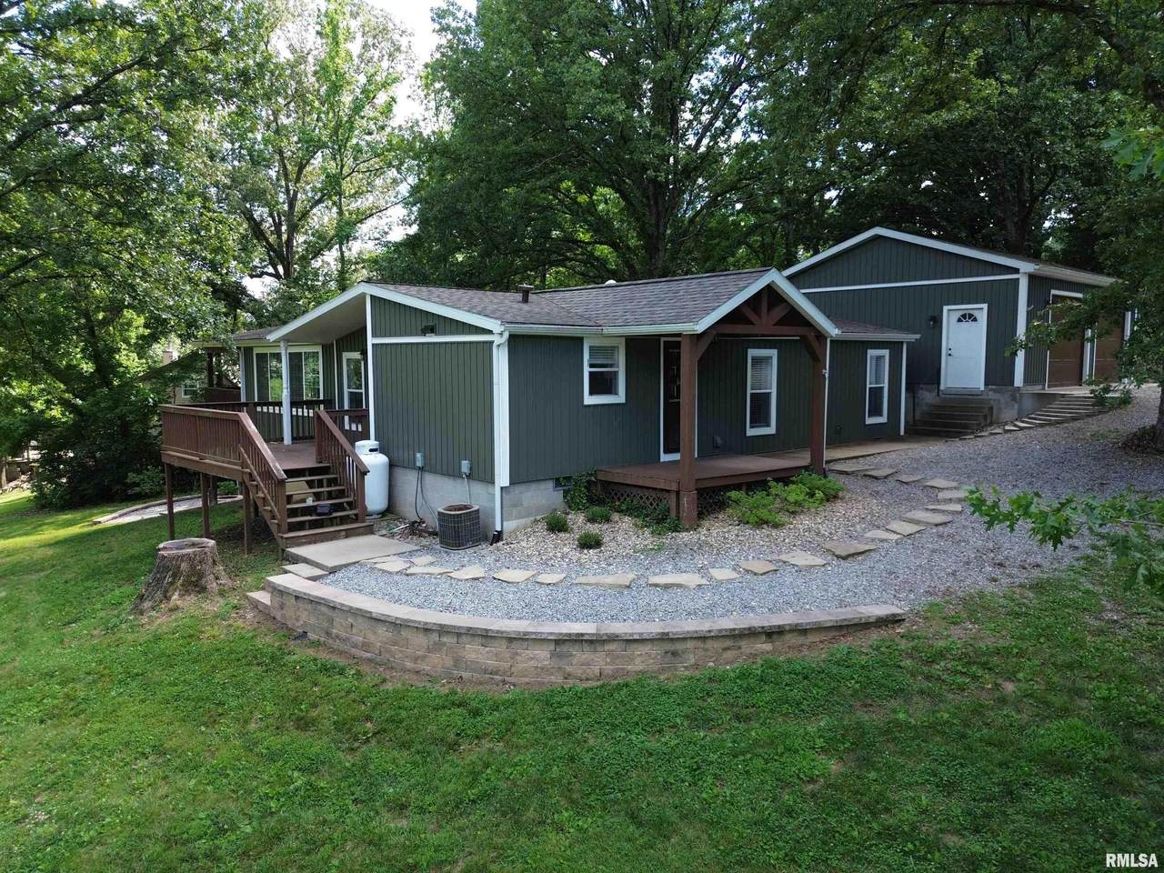 3060 Egyptian Hills Drive - Photo 1