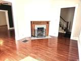838 Brooks Street - Photo 6