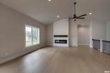 2500 Taylor Drive - Photo 3