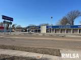 2595 Macarthur Boulevard - Photo 2