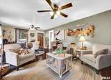 571 Irwin Street - Photo 10
