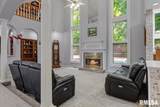 3016 Lawrence Avenue - Photo 8