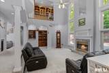 3016 Lawrence Avenue - Photo 9