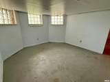 597 Maple Avenue - Photo 32