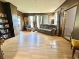 402 Walnut Street - Photo 16