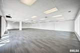 4615 University Street - Photo 2