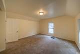 811 Edward Street - Photo 33