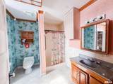 705 College Street - Photo 12