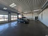 1613 Pioneer Parkway - Photo 12