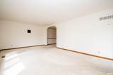 229 Whispering Oaks - Photo 18