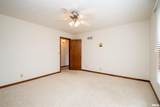 229 Whispering Oaks - Photo 37