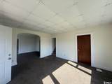 221 Bernadotte Street - Photo 6