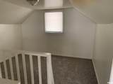 627 Fairholm Avenue - Photo 4
