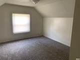 627 Fairholm Avenue - Photo 5