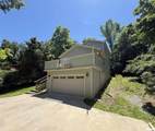701 Campus Drive - Photo 2