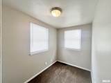 811 Lake Avenue - Photo 9