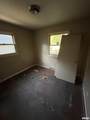 1511 Queens Drive - Photo 33