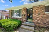 1814 Latham Lane - Photo 2