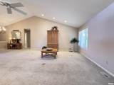 913 Bayberry Lane - Photo 10
