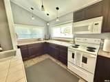611 Broadway Street - Photo 12