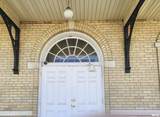 202 Oak Street - Photo 4