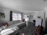 2613 Hawthorne Drive - Photo 2