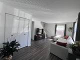 2613 Hawthorne Drive - Photo 3