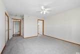 2952 Holiday Court - Photo 16