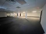 110 Lawrence Avenue - Photo 10