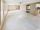 858 Diamond Street - Photo 9